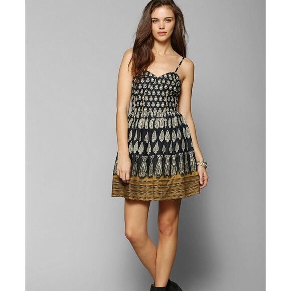 Womens Urban Outfitters Band of Gypsies Paisley Fit & Flare Dress - Sz M - Picture 1 of 4